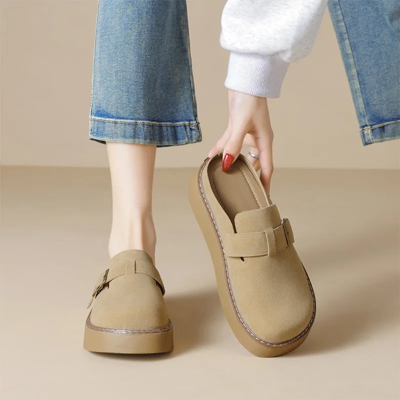 City Camel Closed Toe Slippers Women's-4