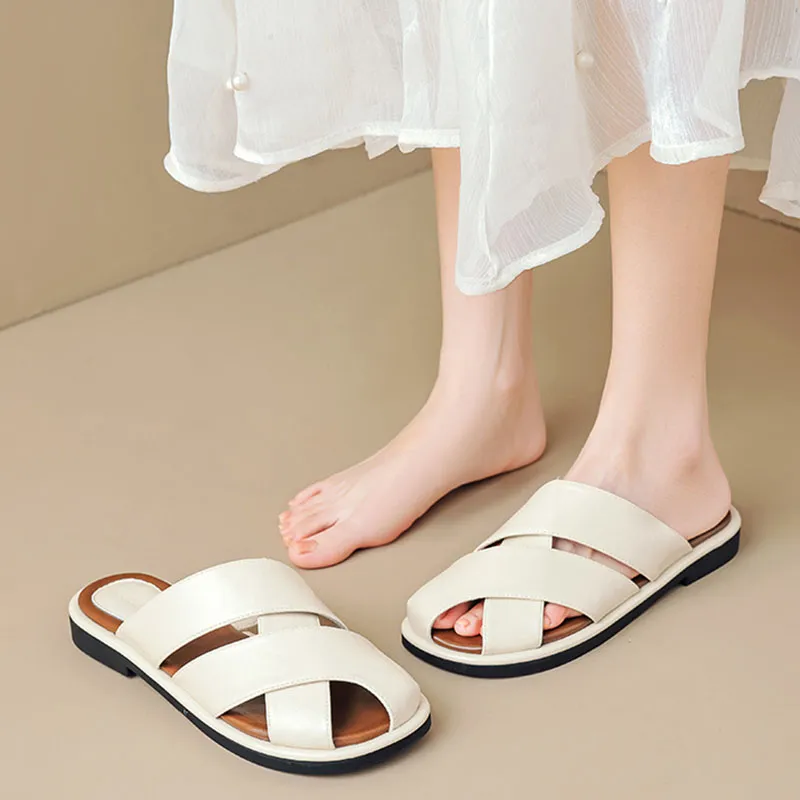 City Camel Closed Toe Slippers Women's-8