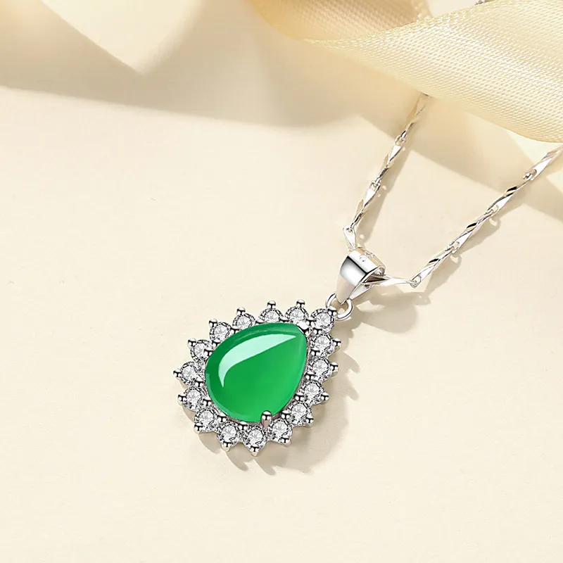 Noritake Chalcedony Necklaces Women's-4