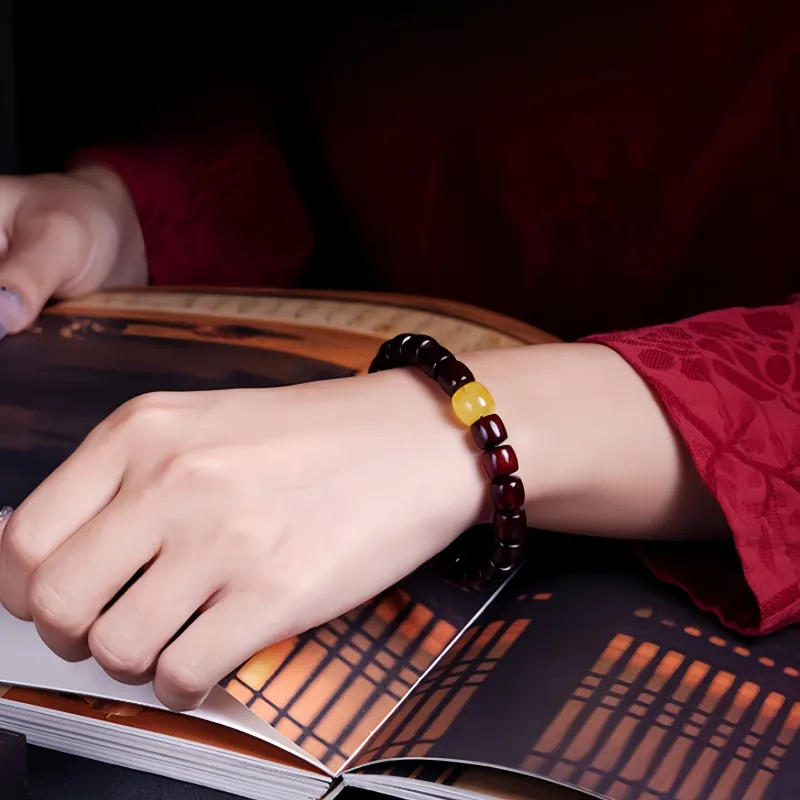 Noritake Small Leaf Red Sandalwood Bracelets Unisex-1