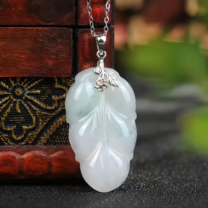 Noritake Bean Type Jadeite Necklaces Unisex-4