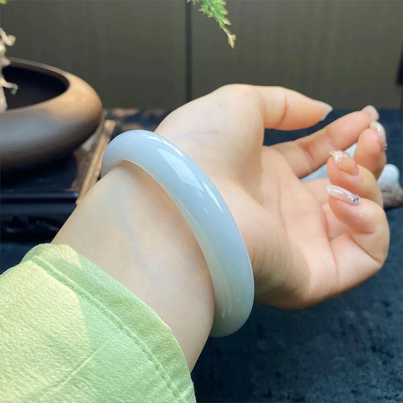 Noritake Bean Type Jadeite Bangles Women's-1