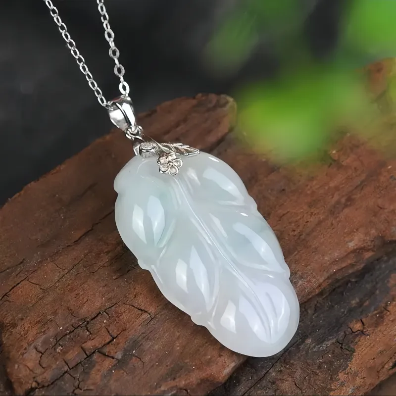 Noritake Bean Type Jadeite Necklaces Unisex-2