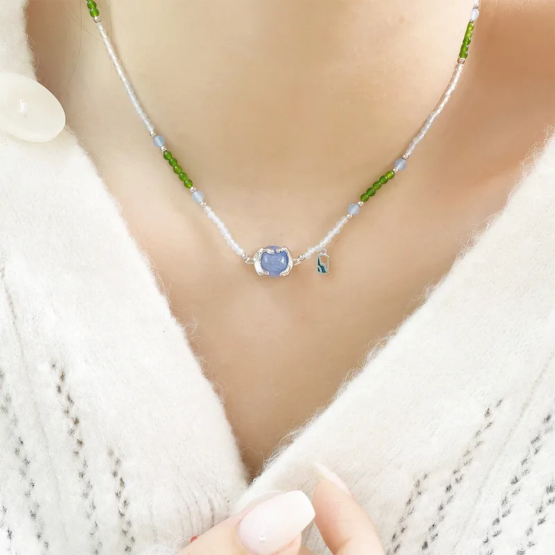 DVNRR Chalcedony Necklaces Women's-1