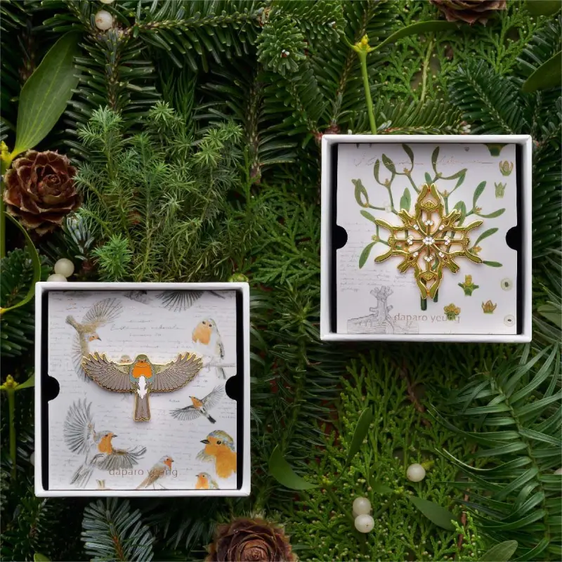 Daparo Yeung Metal Enamel Brooches Unisex-2