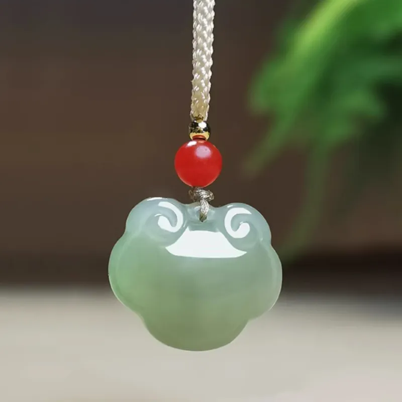 Run Ding Hetian Jade Necklaces Pale Greenish White Jade Unisex-1