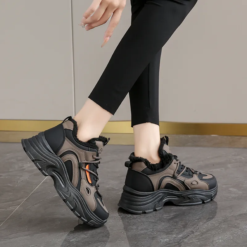 Yalu Abrasion Resistant Low Top Chunky Sneakers Women's-7