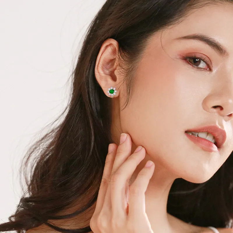 Yarondi Ice Type Stud Earrings Women's-1