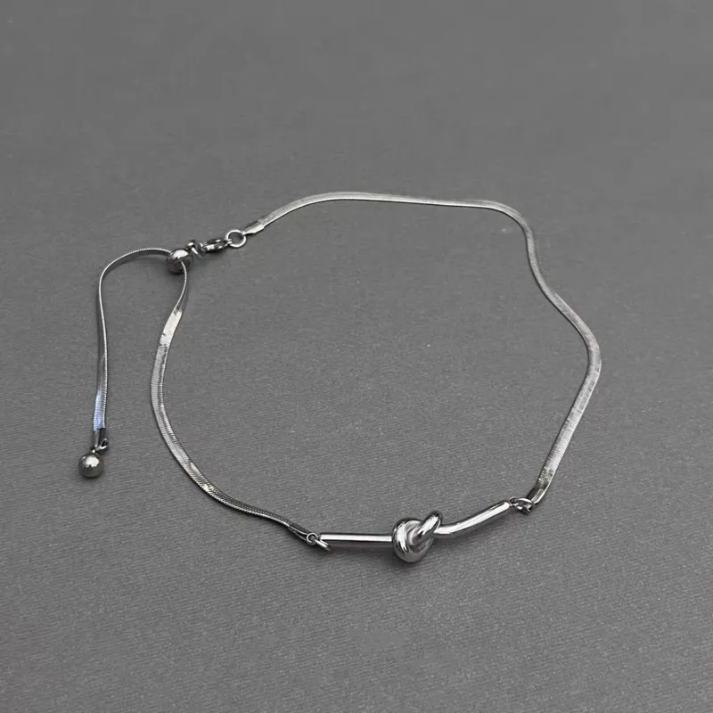 V.WI Titanium Steel Necklaces Unisex-1