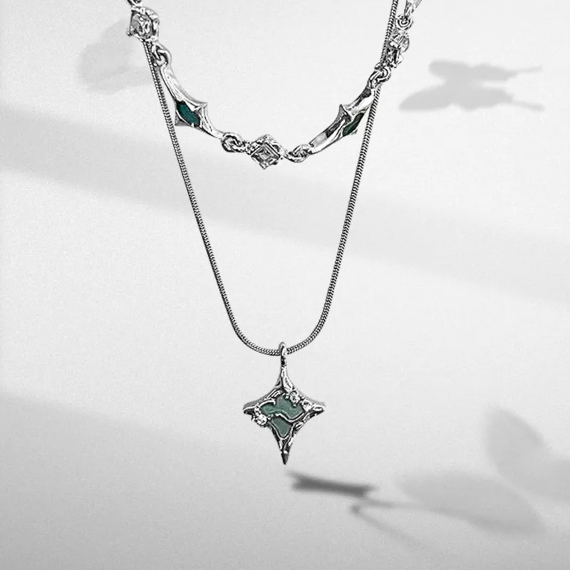 V.WI Necklaces Unisex-1