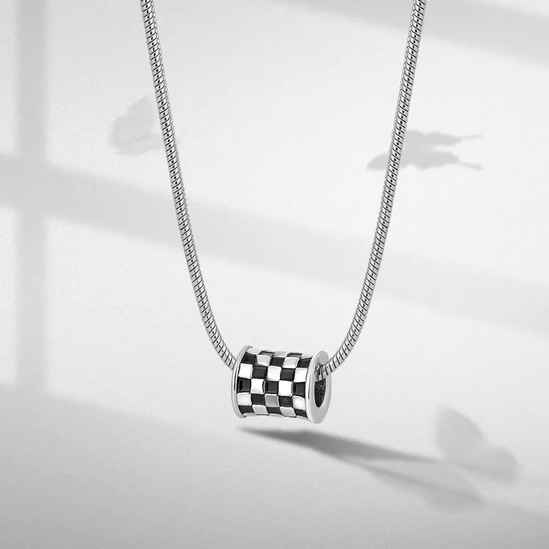 V.WI Titanium Steel Necklaces Unisex-2
