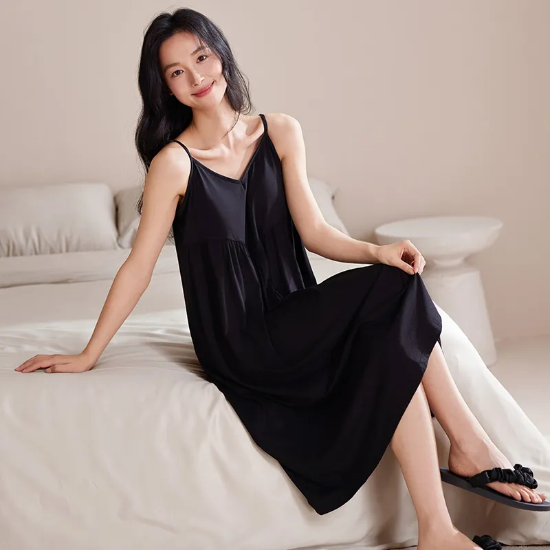 MADALLO Nightgown Women's Black-2