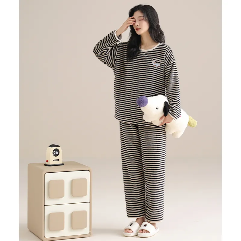 MADALLO Pajama Set Unisex Image Color-10