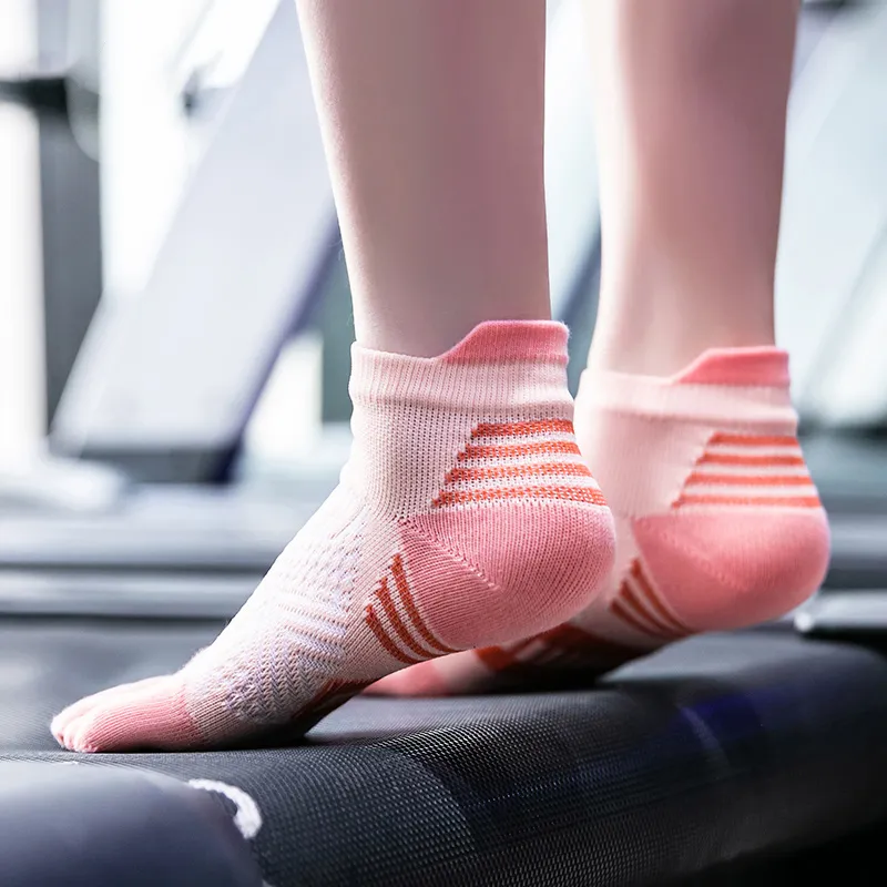 MUSCLESWING Mid Calf Socks Unisex 4 Pack-3