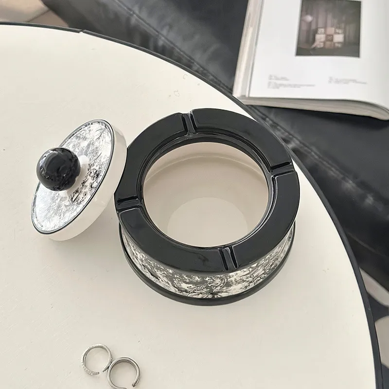 Meter Ceramic Ashtrays Black White-5