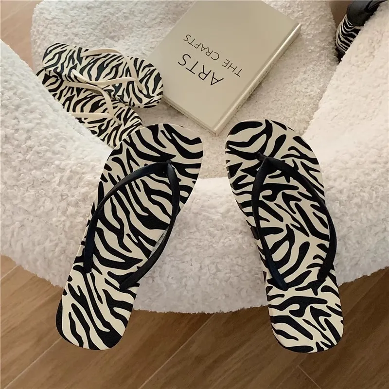 Meter Ins Zebra Print Flip Flops For Men And Women's Summer Home Slip Resistant Flat Bathroom Bathing Slippers-1