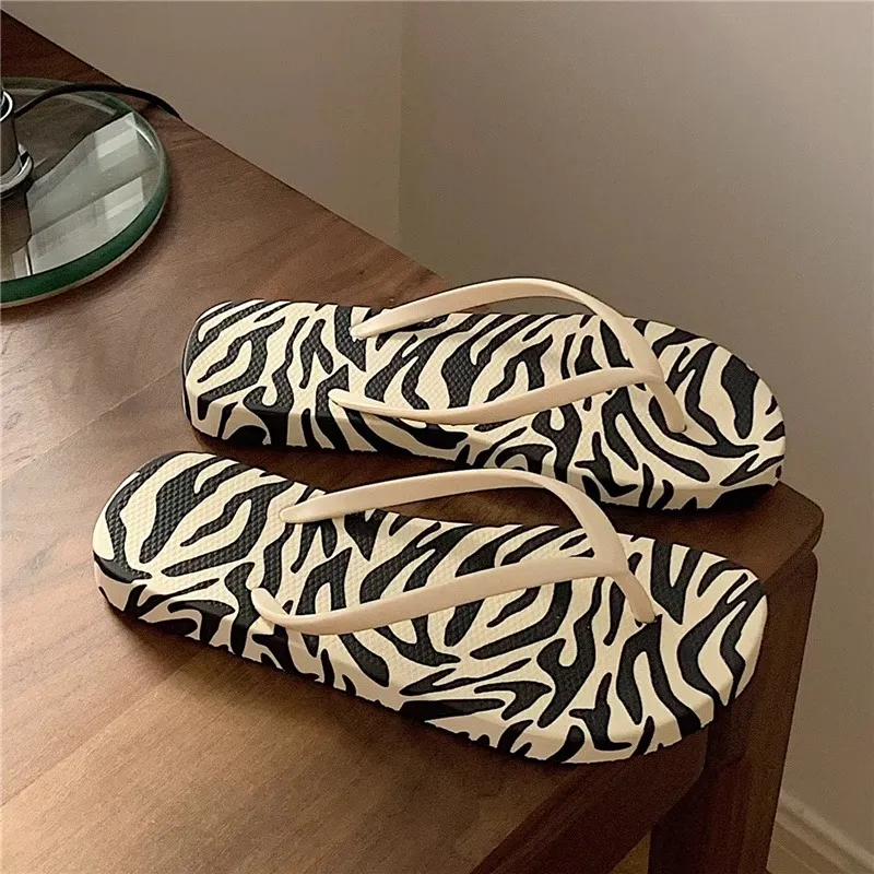 Meter Ins Zebra Print Flip Flops For Men And Women's Summer Home Slip Resistant Flat Bathroom Bathing Slippers-5