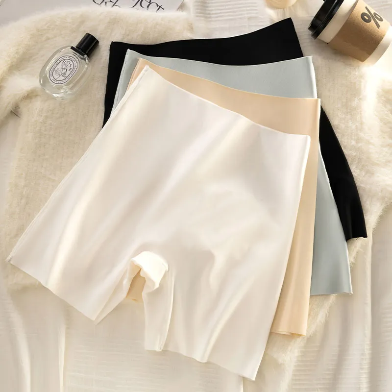 MADALLO Shorts Women's Combo Set-1