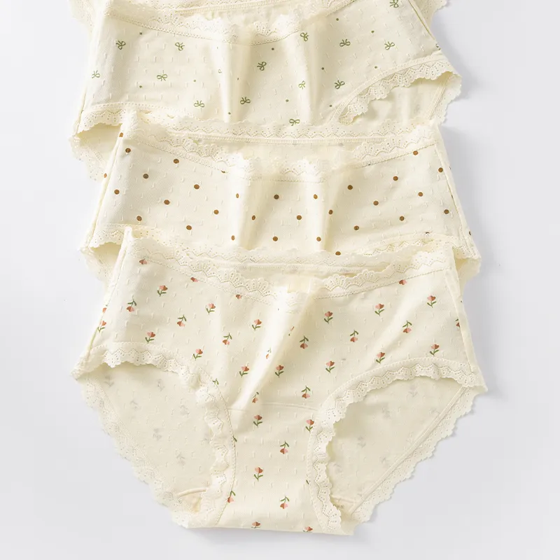MADALLO Shorts Women's Combo Set-1