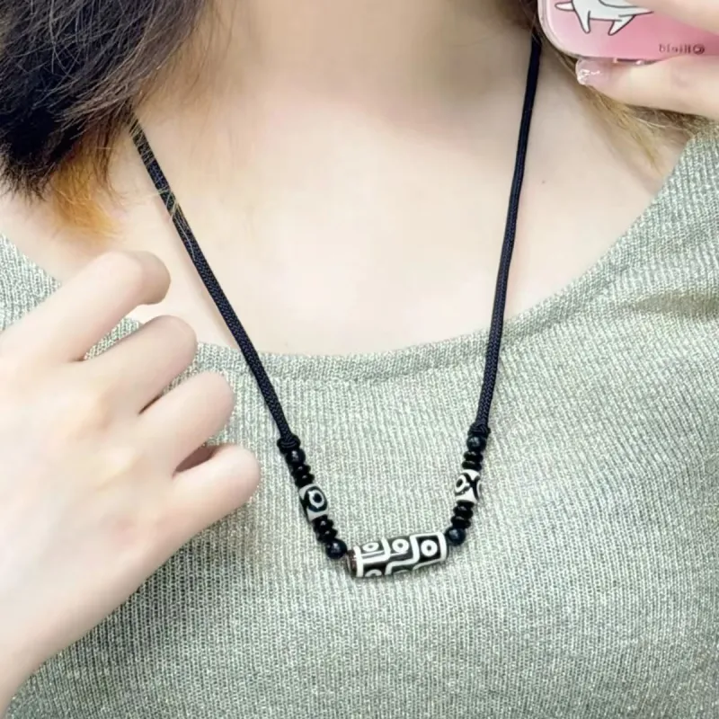 Tsukiran Sandalwood Necklaces Unisex-2