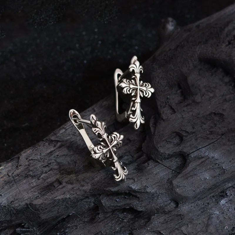 Quarqor Brass Stud Earrings Unisex-1