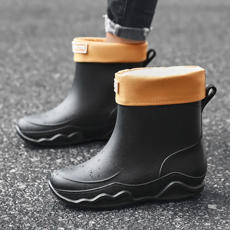 TAIHEYUAN Abrasion Resistant Cushioning Waterproof Rain Boots Unisex-1