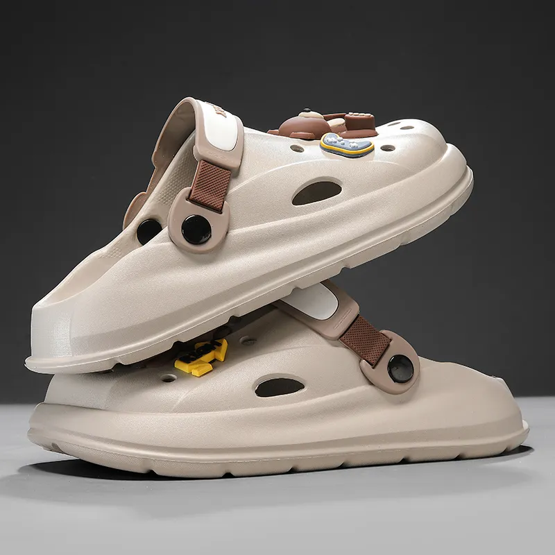 Wooden Rabbit Clogs Men-11