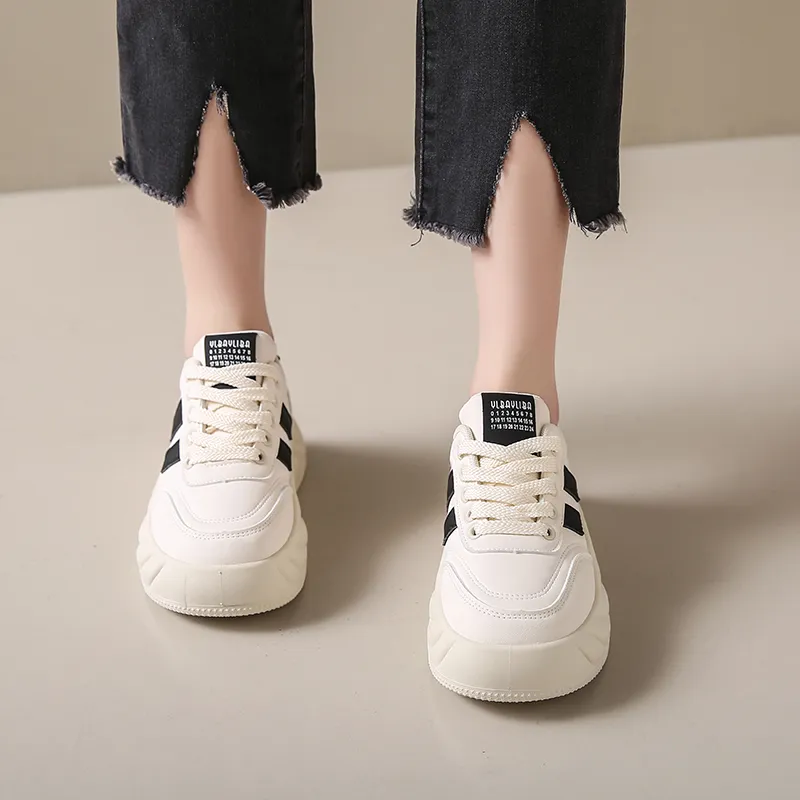 Wooden Rabbit Low Top Kids' Skateboarding Shoes Teenagers-1