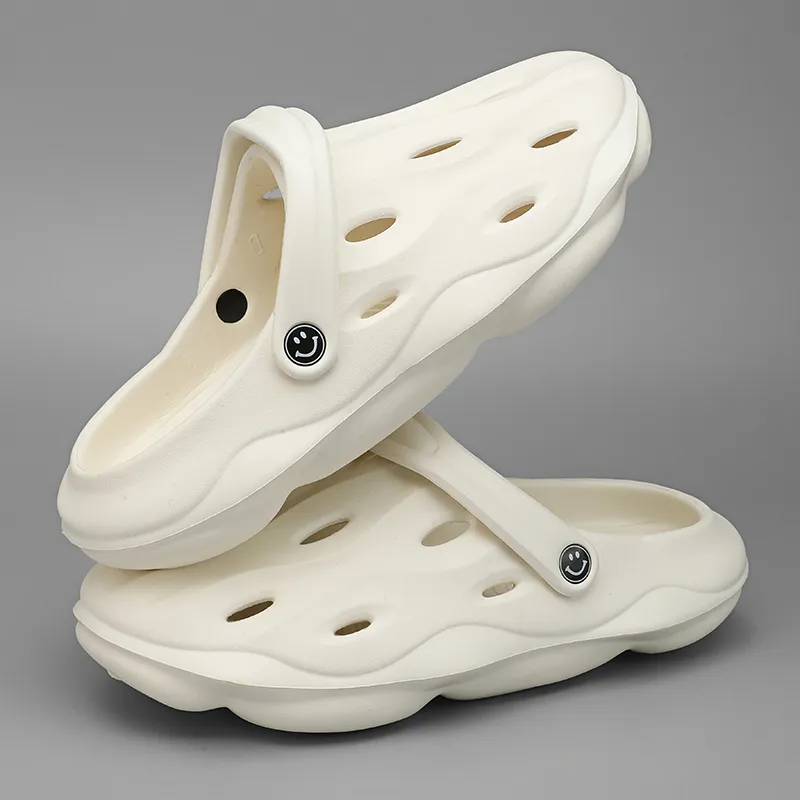 Wooden Rabbit Clogs Men-20