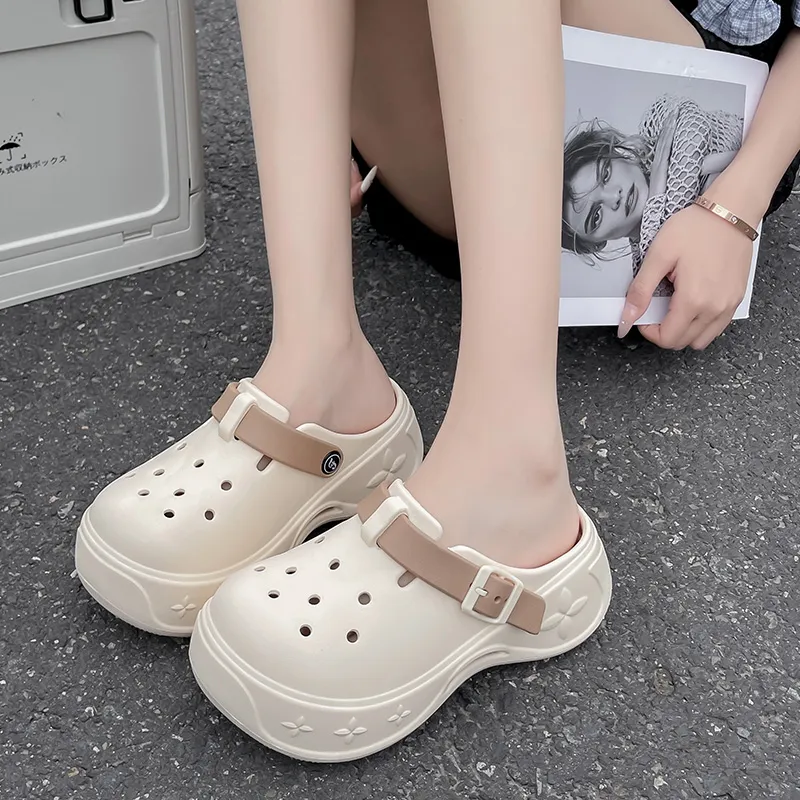 Wooden Rabbit Clogs Women's-18