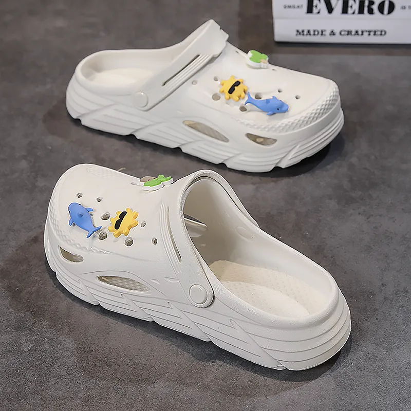 Wooden Rabbit Clogs Men-12