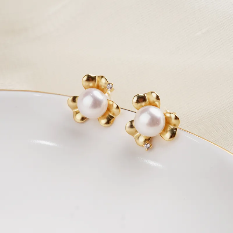 FREE ELF Freshwater Pearl Stud Earrings Women's-2