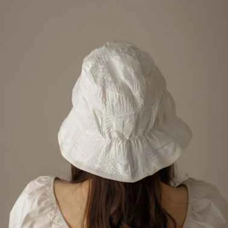 Être Par Lee Cotton Bucket Hats Women's-1