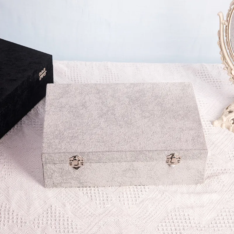 THE THREE SHEEP Ring Earrings Jewelry Box-2