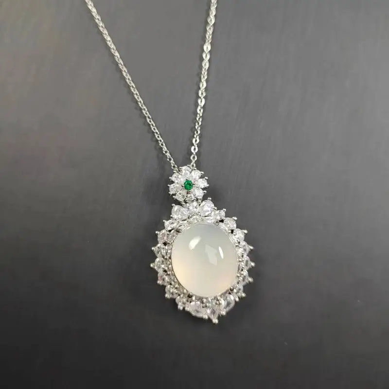 YOULING Chalcedony Jade Necklaces Unisex-4