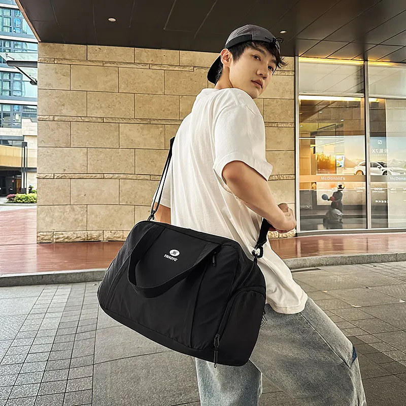 DCLOUD Nylon Travel Bag Unisex Ecru/Black-11