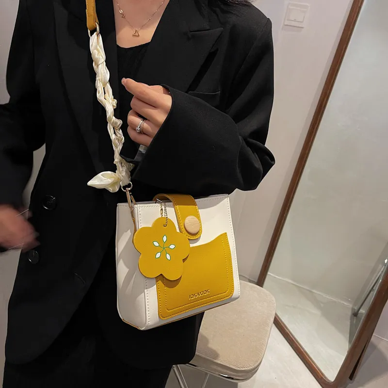 DCLOUD PU Crossbody Bag Women's Ecru/Yellow/Green/Black/Red/Orange-11