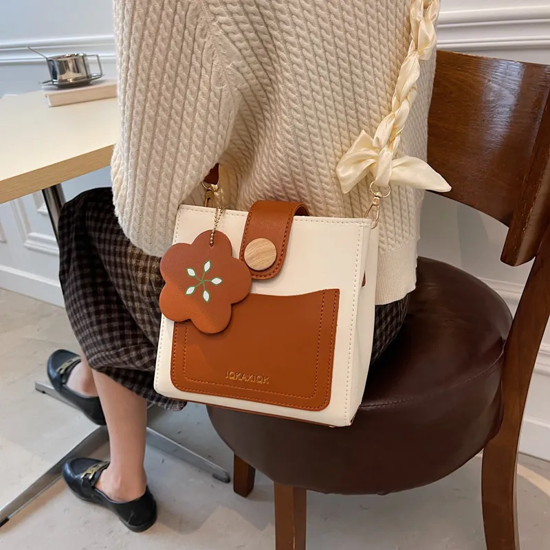 DCLOUD PU Crossbody Bag Women's Ecru/Yellow/Green/Black/Red/Orange-37