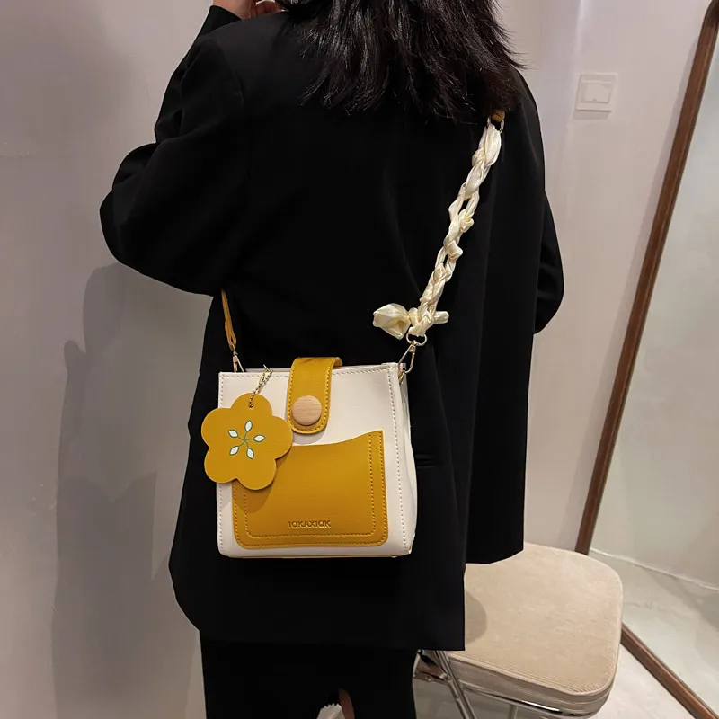 DCLOUD PU Crossbody Bag Women's Ecru/Yellow/Green/Black/Red/Orange-10