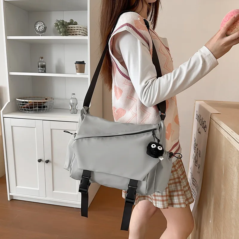 DCLOUD Membrana Dermalis Shoulder Bag Regular Unisex Multicolor-22