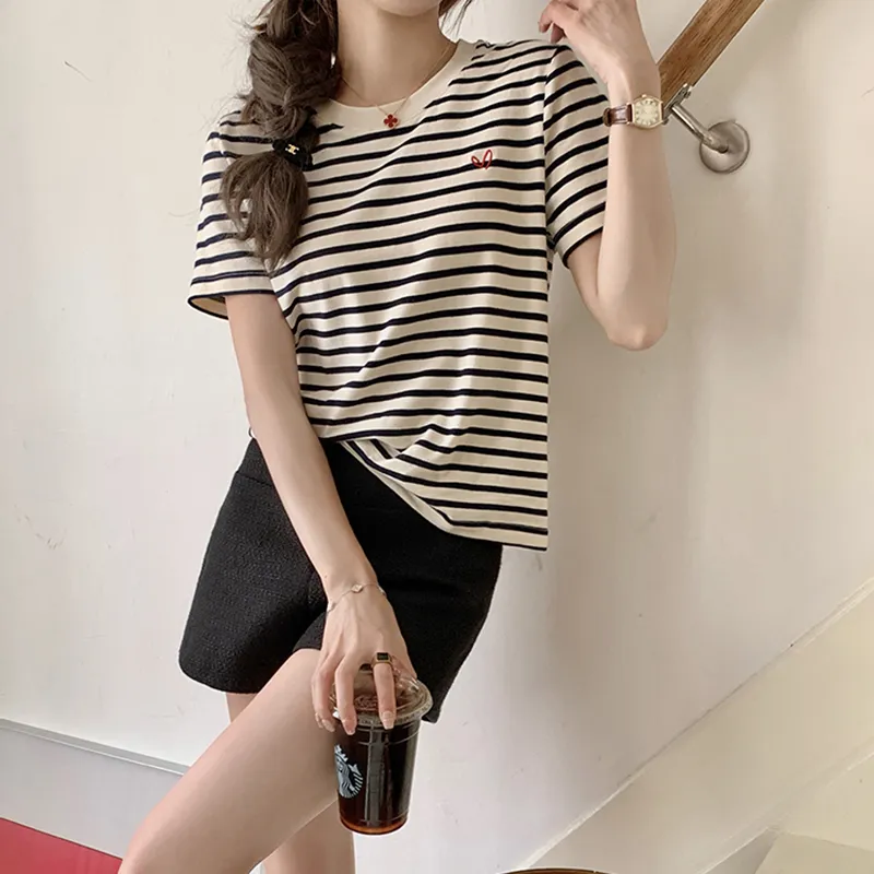 MUKOK T-Shirt Women's Black White Stripes-2