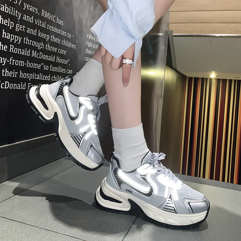 Yalu Abrasion Resistant Low Top Chunky Sneakers Women's-2