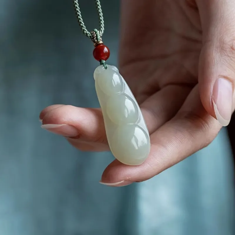 Zhen Yu Zhen Pin Hetian Jade Necklaces Pale Greenish White Jade Unisex-1