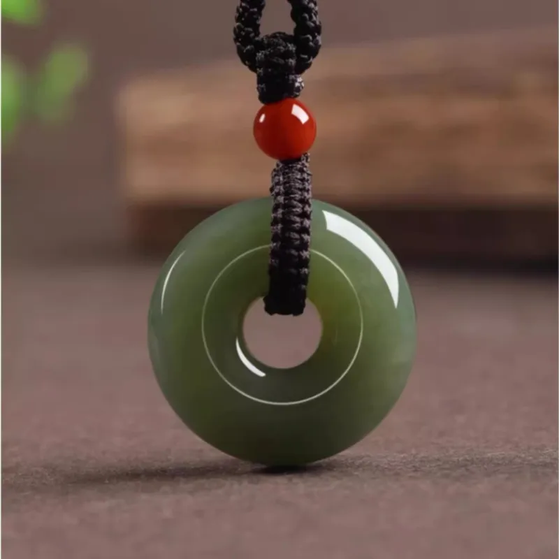 Zhen Yu Zhen Pin Necklaces Green Jade Unisex-1