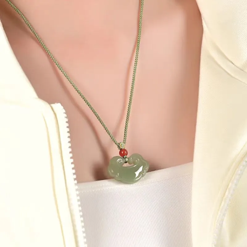 Zhen Yu Zhen Pin Hetian Jade Necklaces Unisex-6