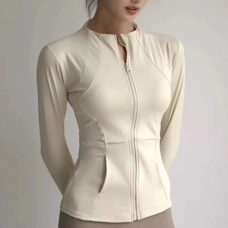 MOUT RECON TAILOR Yoga Coat Women's Milk Coffee-4