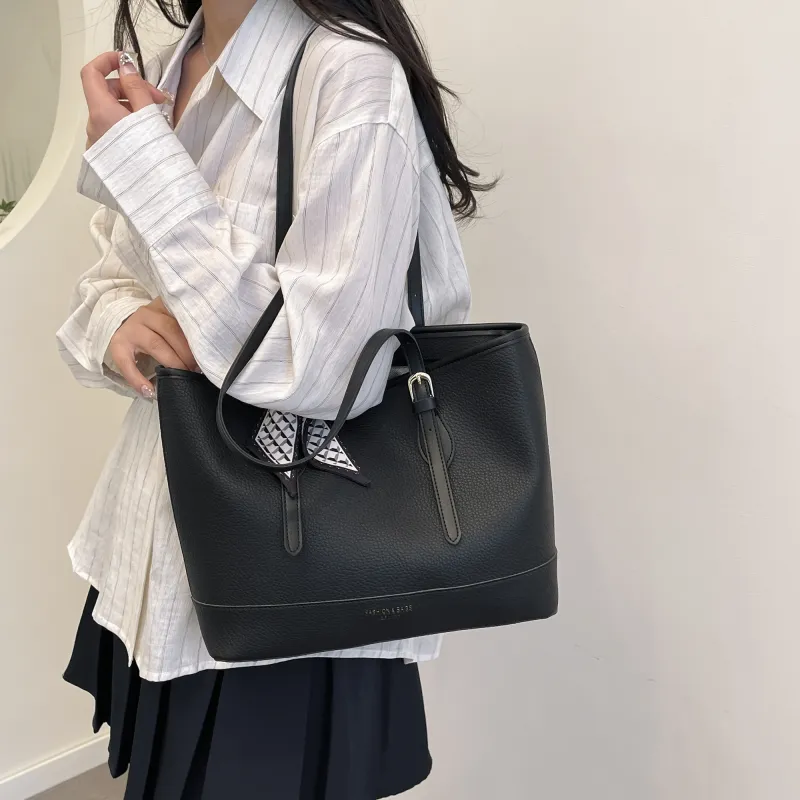 XIANGSU Pu Shoulder Bag Women's White/Black/Khaki/Brown-9