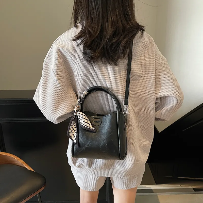 XIANGSU PU Shoulder Bag Women's White/Ecru/Black-14