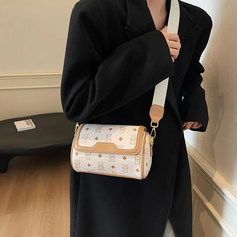 XIANGSU PU Crossbody Bag Shoulder Bag Regular Women's Pink/Black & White/Black/Ecru/Brown-19