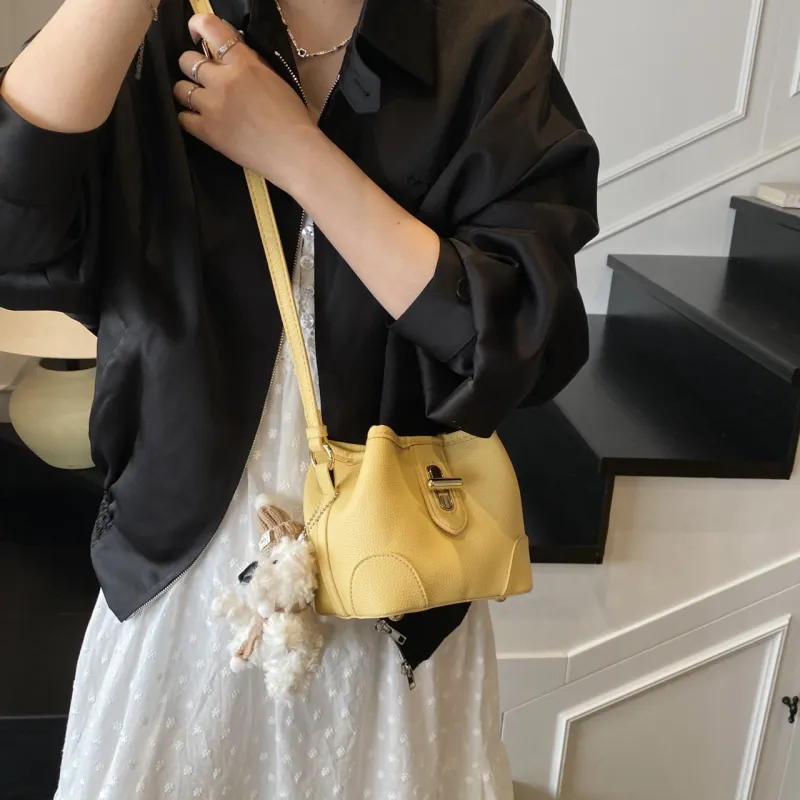 XIANGSU PU Crossbody One Shoulder Handbag Women's White/Black/Yellow/Blue-15